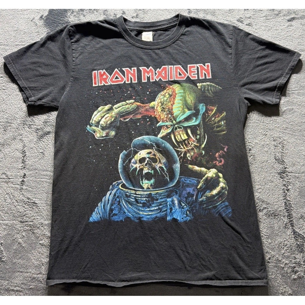 Iron Maiden Final Frontier 2010 Album Cover T-Shirt Black Sz. Large Metal Rock